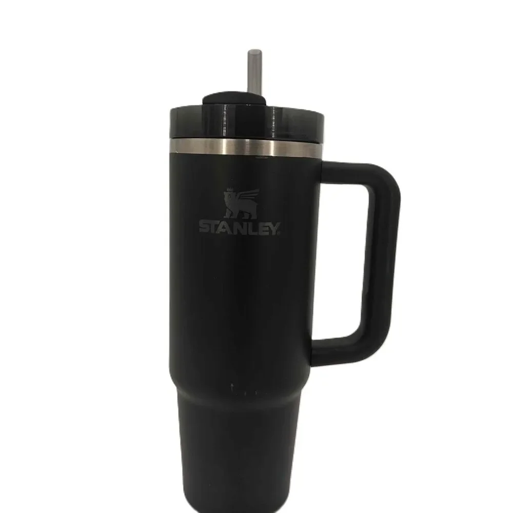 STANLEY Black Insulated Quencher H2.0 Flowstate Tumbler Travel Mug 30 OZ NWOT